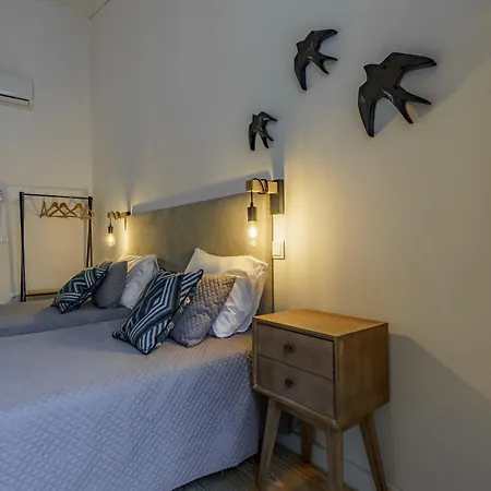 Casas Da Ferraria By 4u - Tonho Da Chica & Avo Marchao *